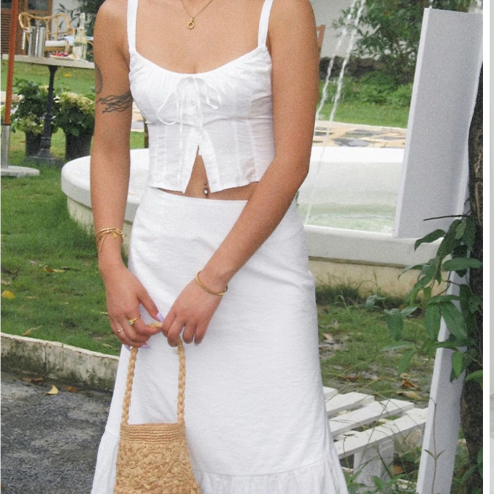 Commense White Two Piece Set (corset + skirt)
